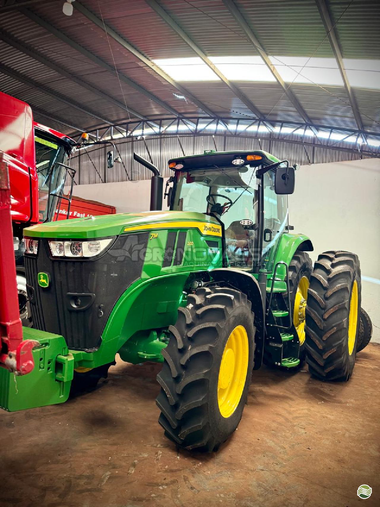 TRATOR JOHN DEERE JOHN DEERE 7M 230 Tração 4x4 Agro Novaes Máquinas Agrícolas FERNANDOPOLIS SÃO PAULO SP